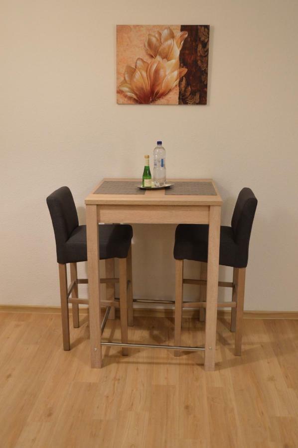 Modernes 1-zimmer W-lan, Stellplatz Apartment *